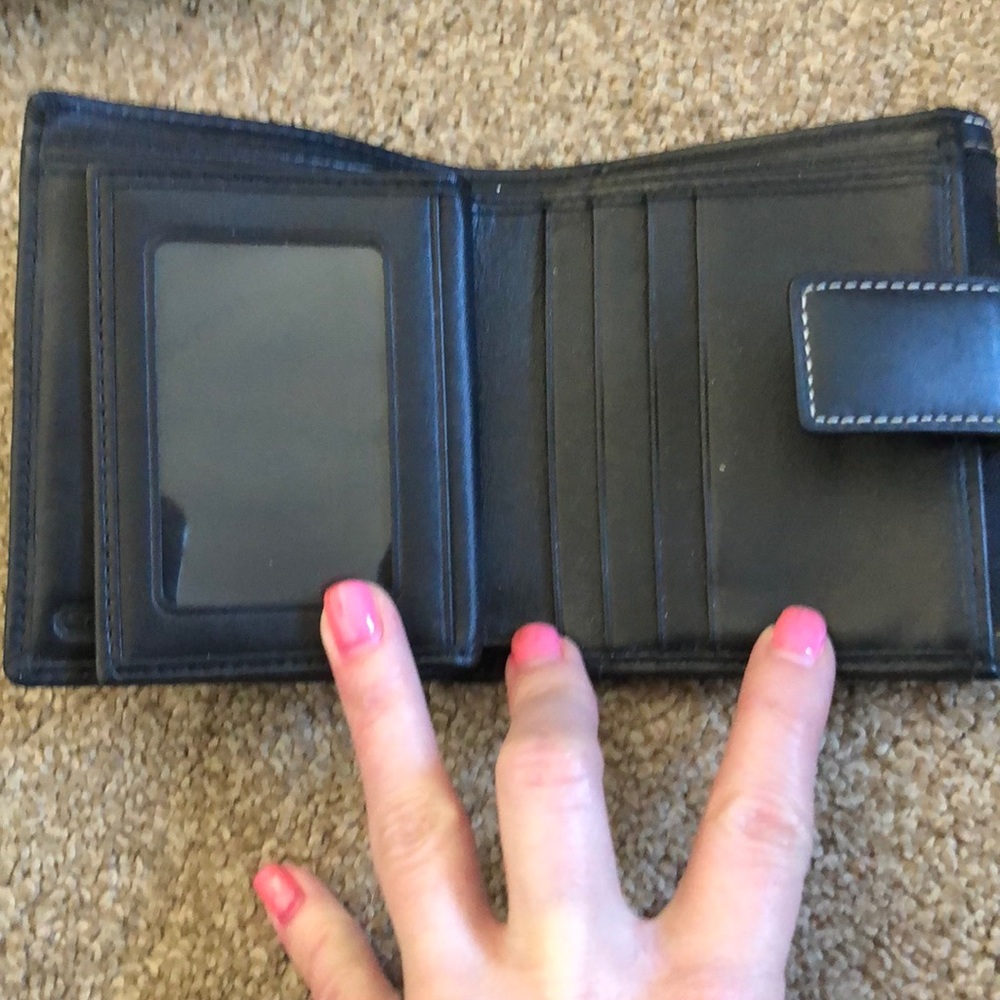 Wallet - Picture 3 of 5